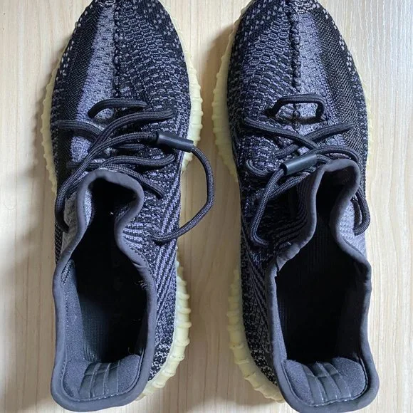 Yeezy Boost 350 V2 Carbon (Asriel)
